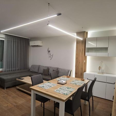 Diana Apartment Ruse Exterior foto